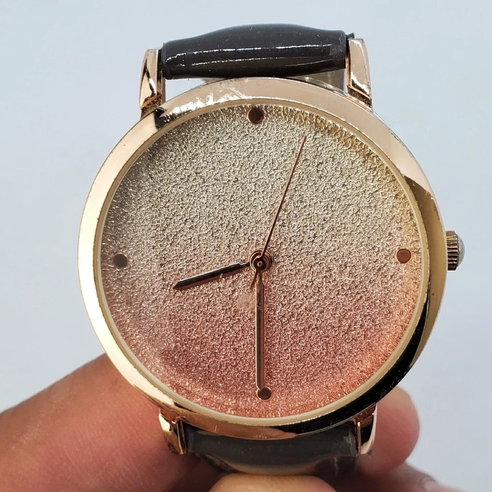 Minimalist Women's‎ Watch 36MM Gold Tone Case Brown Leather Bands New Battery